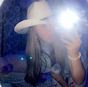 Meet your Posher, Colby